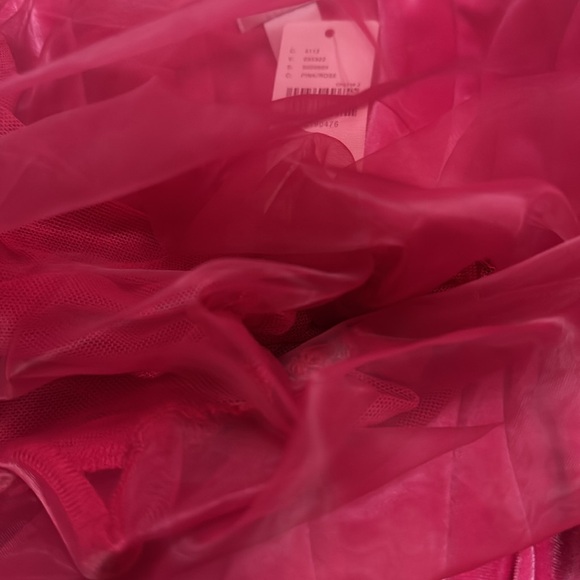 Maeve Elegant Pink Puff Sleeve Velvet Top - Picture 8 of 12